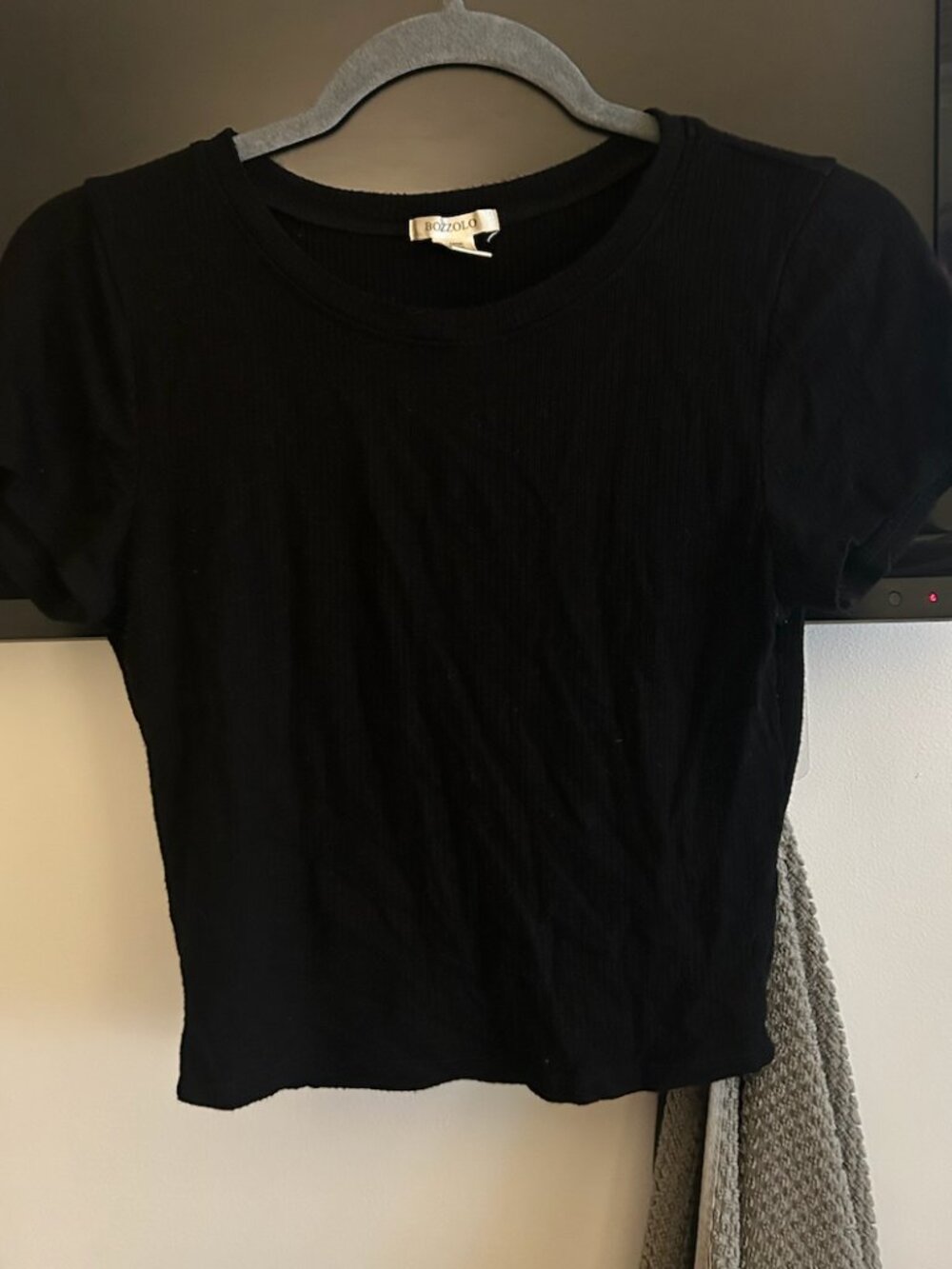 Black Ribbed Crop Top